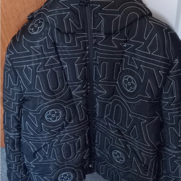 *Authentic* Louis Vuitton down jacket - Picture 1 of 4